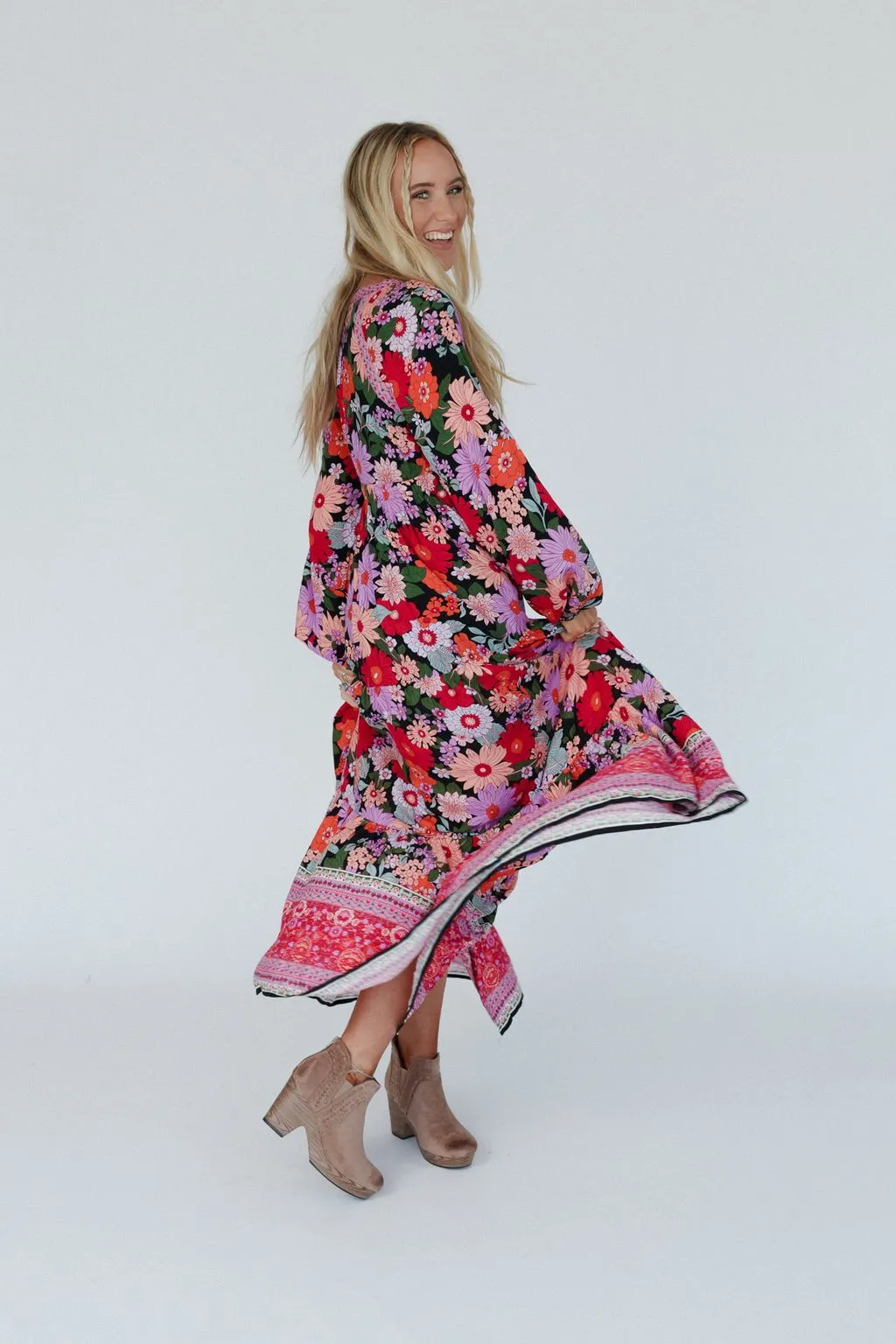 Meadow Edge Maxi Dress - Black Multi