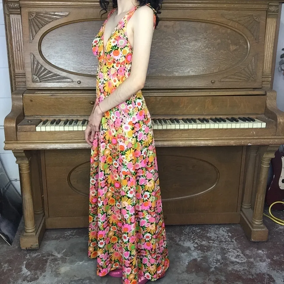 Vintage 70s | Pink Floral Groovy Boho Hippie Halter Maxi Dress | XS
