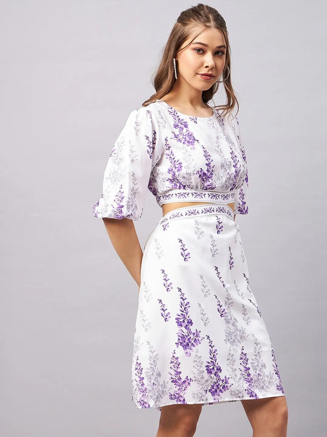 White Floral Round Neck Mini dress